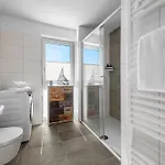 Santiano Flat- Balkon, Blick Auf Den Hafen 아파트