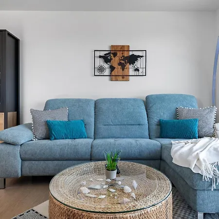 Santiano Flat- Balkon, Blick Auf Den Hafen *