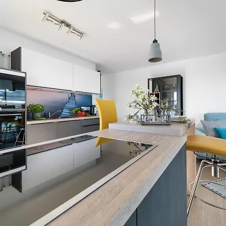 Santiano Flat- Balkon, Blick Auf Den Hafen *
