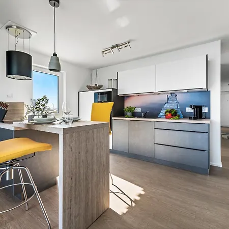 Santiano Flat- Balkon, Blick Auf Den Hafen * Olpenæs