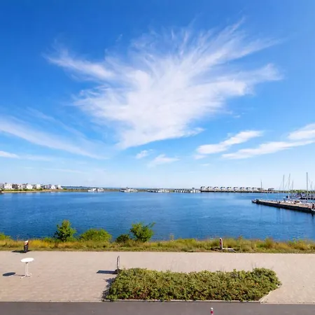 Santiano Flat- Balkon, Blick Auf Den Hafen Апартаменты